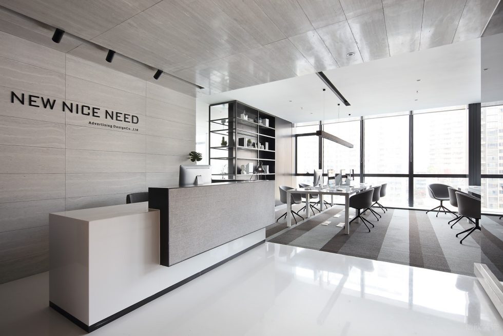 深圳南山閩泰大廈150平方米黑白灰現(xiàn)代簡約風(fēng)辦公室裝修案例前臺 深圳南山閩泰大廈150平方米黑白灰現(xiàn)代簡約風(fēng)辦公室裝修案例前臺