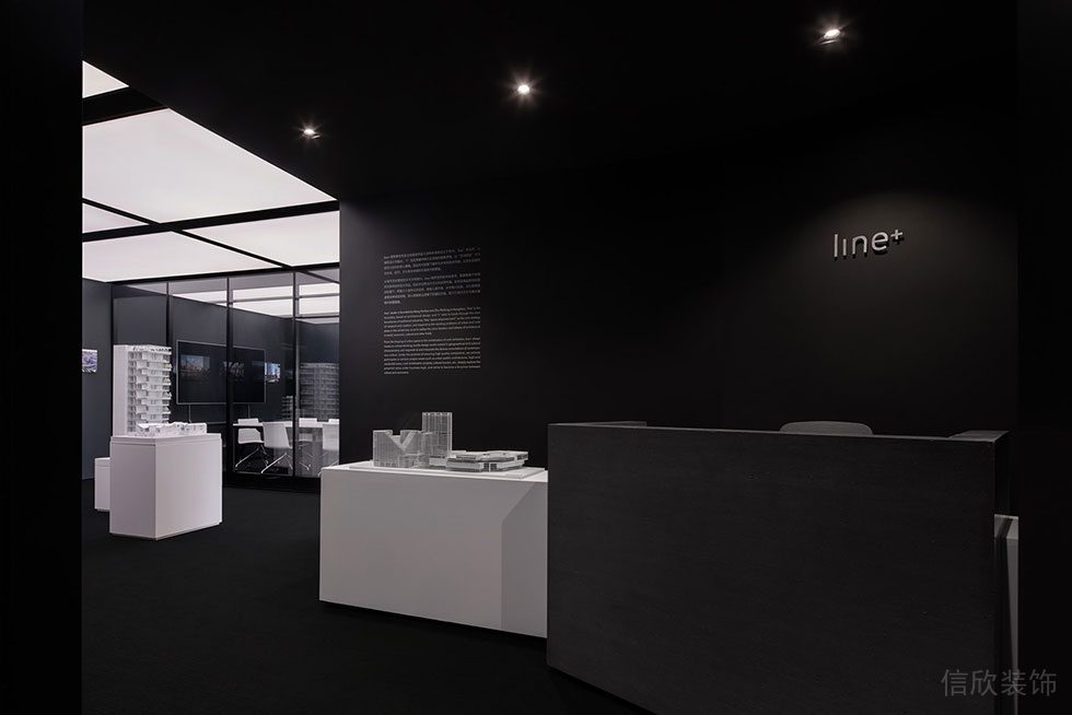 黑白簡約風格辦公室裝修案例 前臺服務區(qū)