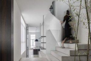 Halo廣場北歐極簡主義辦公室裝修設計案例 入口樓梯處