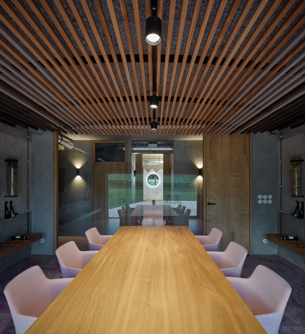 深圳寶安簡約輕工業(yè)酒館多人餐區(qū)裝修設(shè)計(jì)