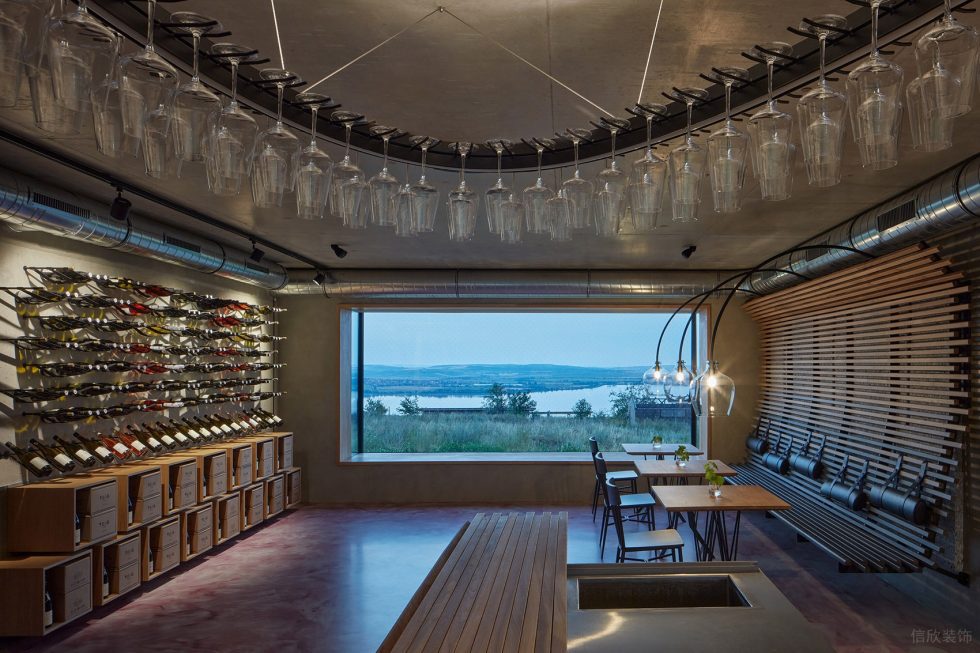 深圳寶安簡約輕工業(yè)酒館座區(qū)裝修設(shè)計(jì)