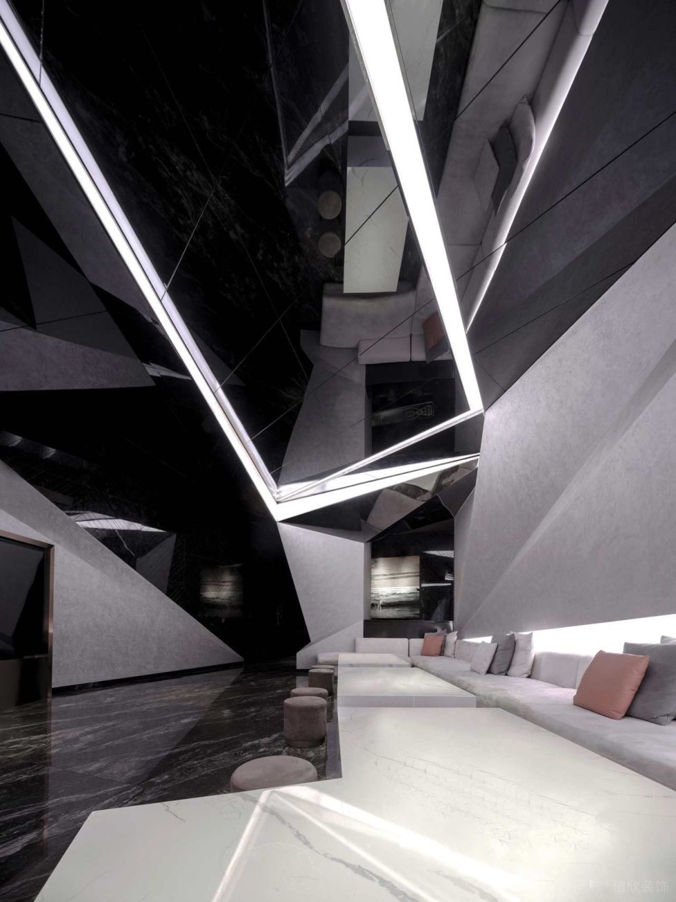 深圳福田藝術(shù)摩登風酒吧黑色吊頂裝修設(shè)計