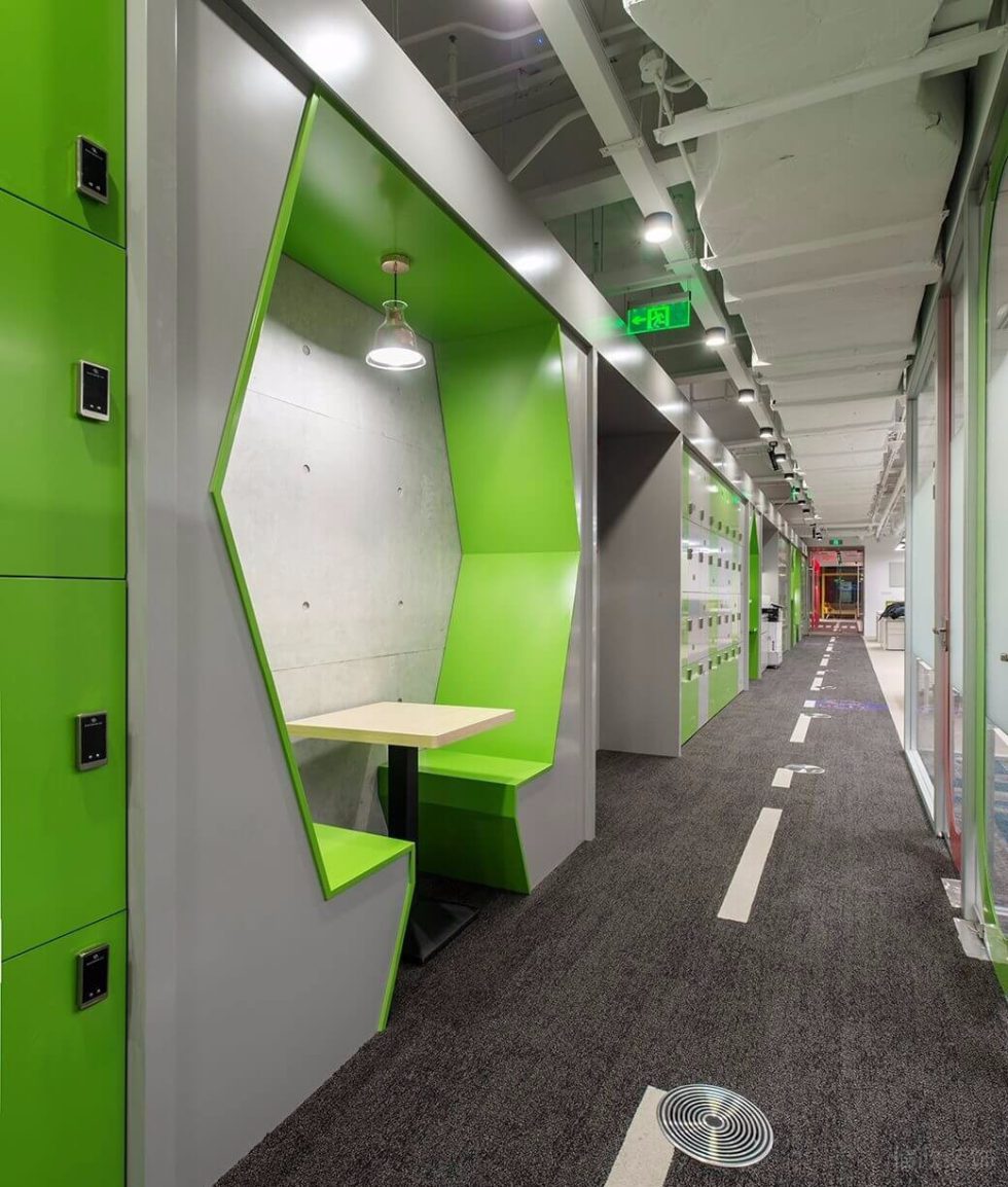 深圳龍崗山海商業(yè)廣場工業(yè)現(xiàn)代風(fēng)設(shè)計特色辦公室裝修案例過道特色洽談區(qū) 深圳龍崗山海商業(yè)廣場工業(yè)現(xiàn)代風(fēng)設(shè)計特色辦公室裝修案例過道特色洽談區(qū)