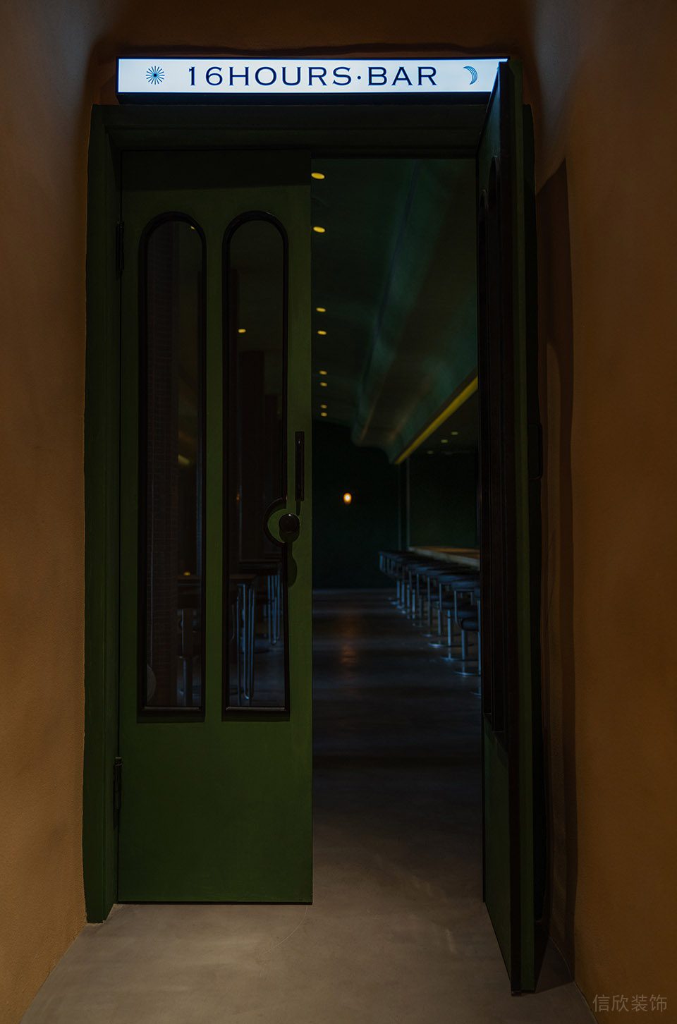 深圳羅湖區(qū)休閑風(fēng)格酒吧造型簡約門面入口裝修設(shè)計