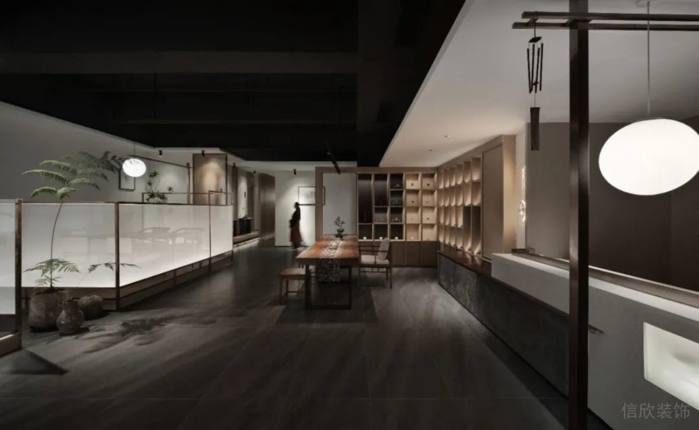 深圳南山區(qū)黑金新中式茶樓過道區(qū)域裝飾設(shè)計