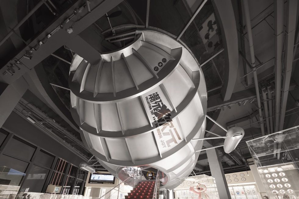 深圳市龍崗區(qū) X11全球潮玩店裝修設(shè)計(jì)-飛艇造型 深圳市龍崗區(qū) X11全球潮玩店裝修設(shè)計(jì)-飛艇造型