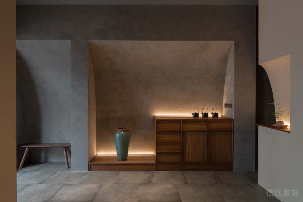 深圳市龍崗區(qū)中式風(fēng)格餐廳灰色墻壁洞口裝修設(shè)計(jì)
