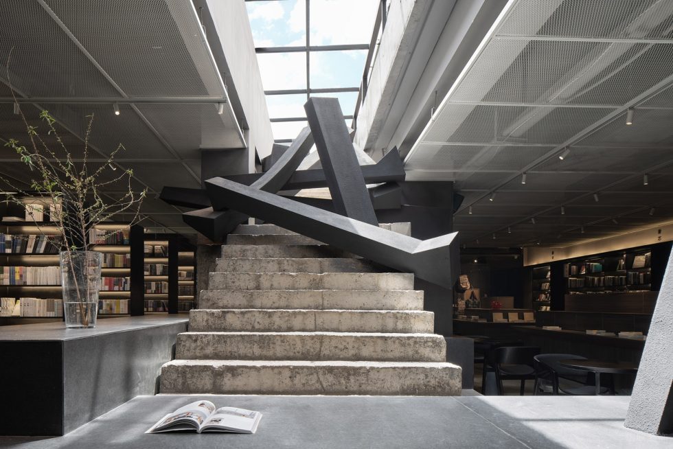 深圳市羅湖區翠竹止間麓山南現代風書店裝修設計實景圖-水泥肌理景觀樓梯 深圳市羅湖區翠竹止間麓山南現代風書店裝修設計實景圖-水泥肌理景觀樓梯