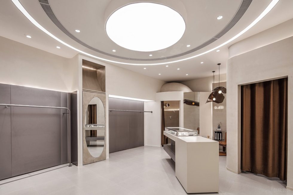 深圳市龍華區(qū)觀瀾服裝買手店裝修設計 前臺二