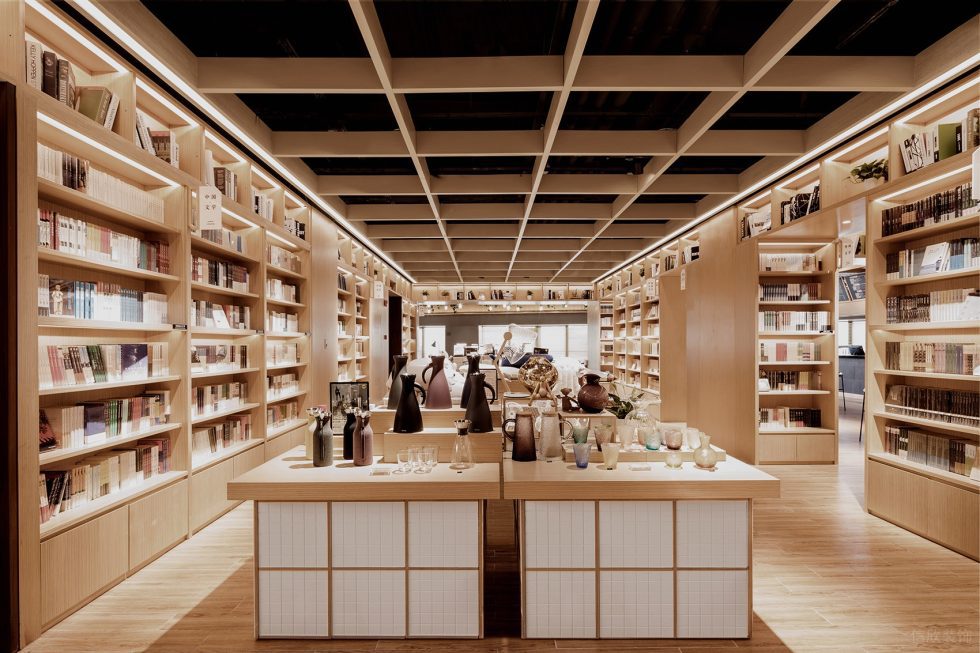 深圳市羅湖區(qū)銀湖現(xiàn)代風(fēng)原木風(fēng)書店裝修設(shè)計 藏書區(qū)