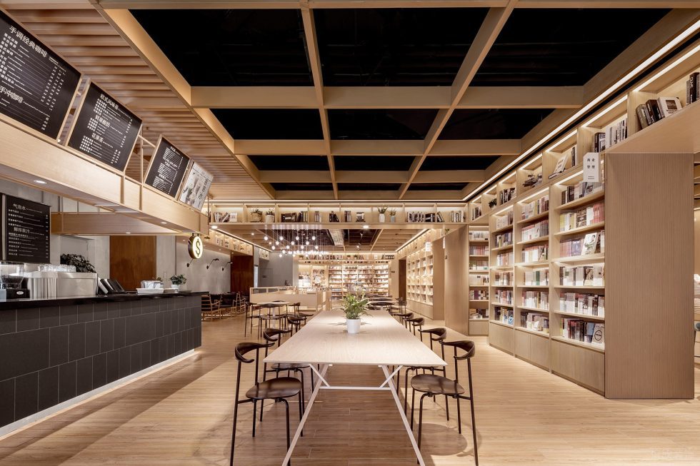 深圳市羅湖區(qū)銀湖現(xiàn)代風(fēng)原木風(fēng)書店裝修設(shè)計 咖啡吧
