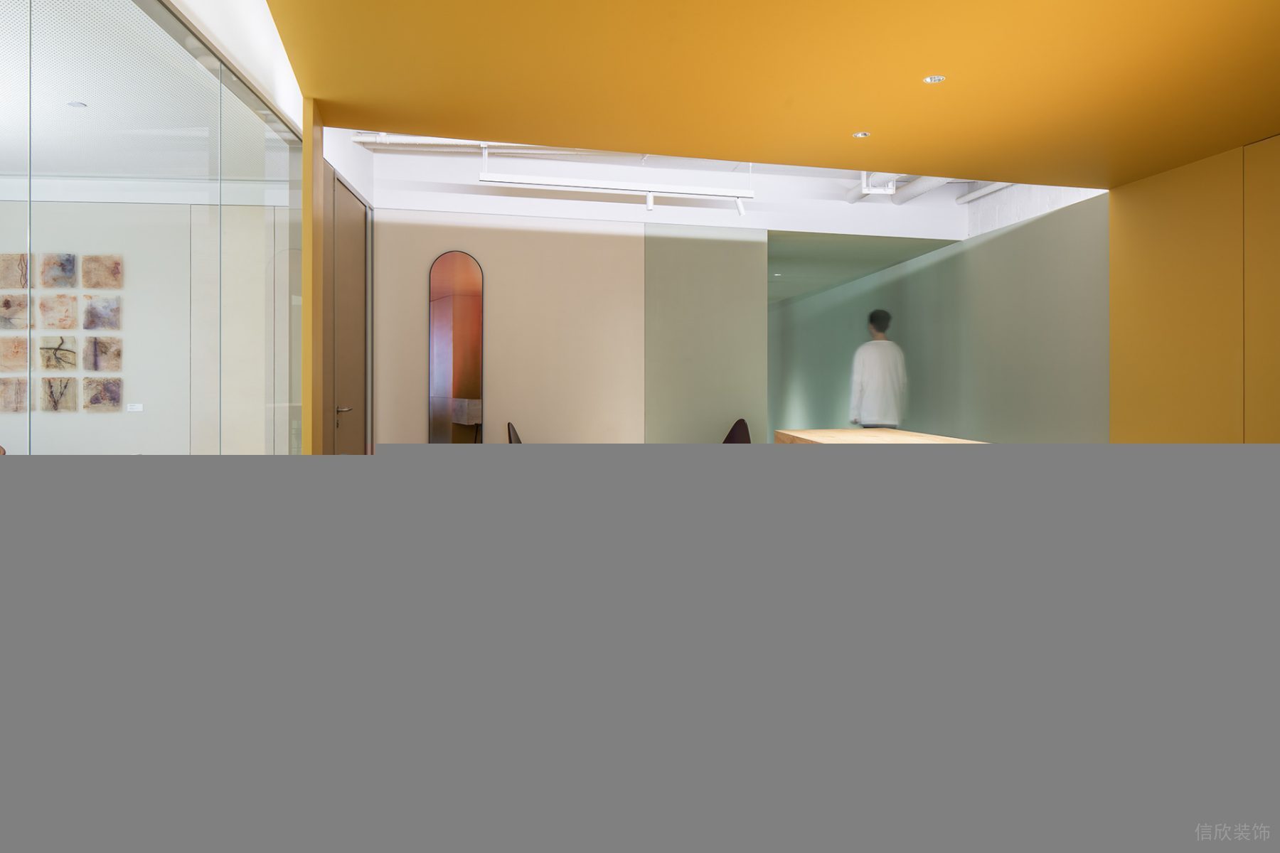 深圳市南山區(qū)北航大廈暖色調(diào)簡(jiǎn)約北歐風(fēng)辦公室裝修設(shè)計(jì)方案 小吧臺(tái)休息區(qū)