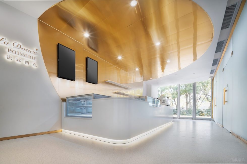 深圳市南山區(qū)科技園烘培體驗(yàn)店裝修設(shè)計(jì) 入口收銀區(qū)二