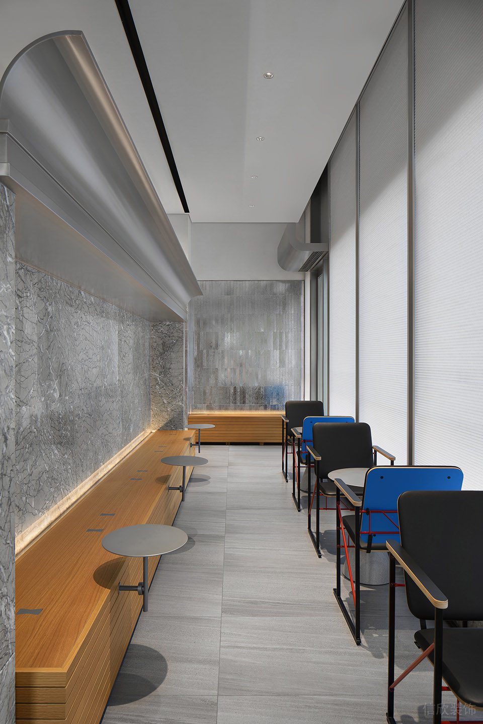 工業(yè)簡約風(fēng)飲品店圓弧異形天花裝修設(shè)計(jì)