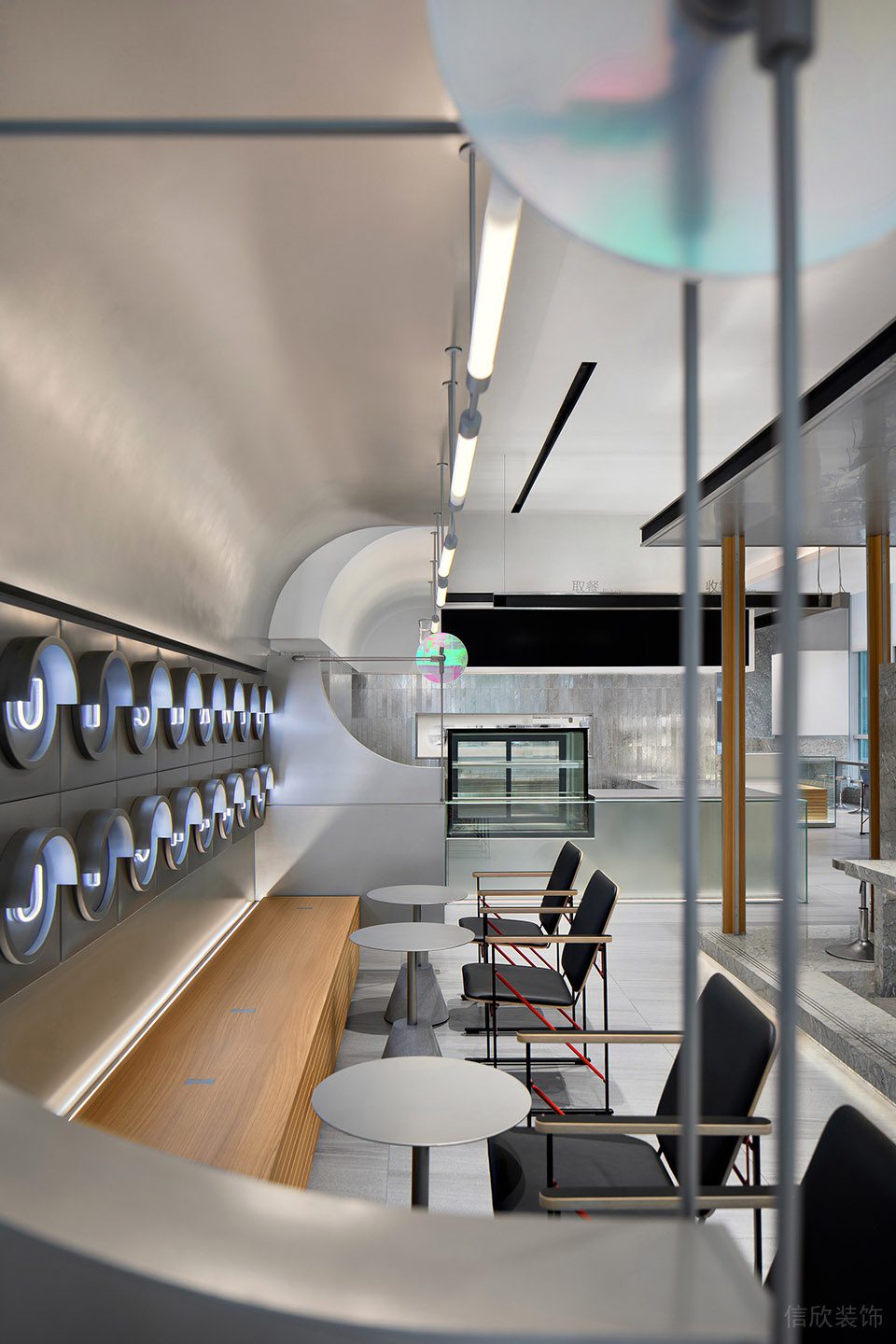 工業(yè)簡約風(fēng)飲品店原木卡座裝修設(shè)計(jì)