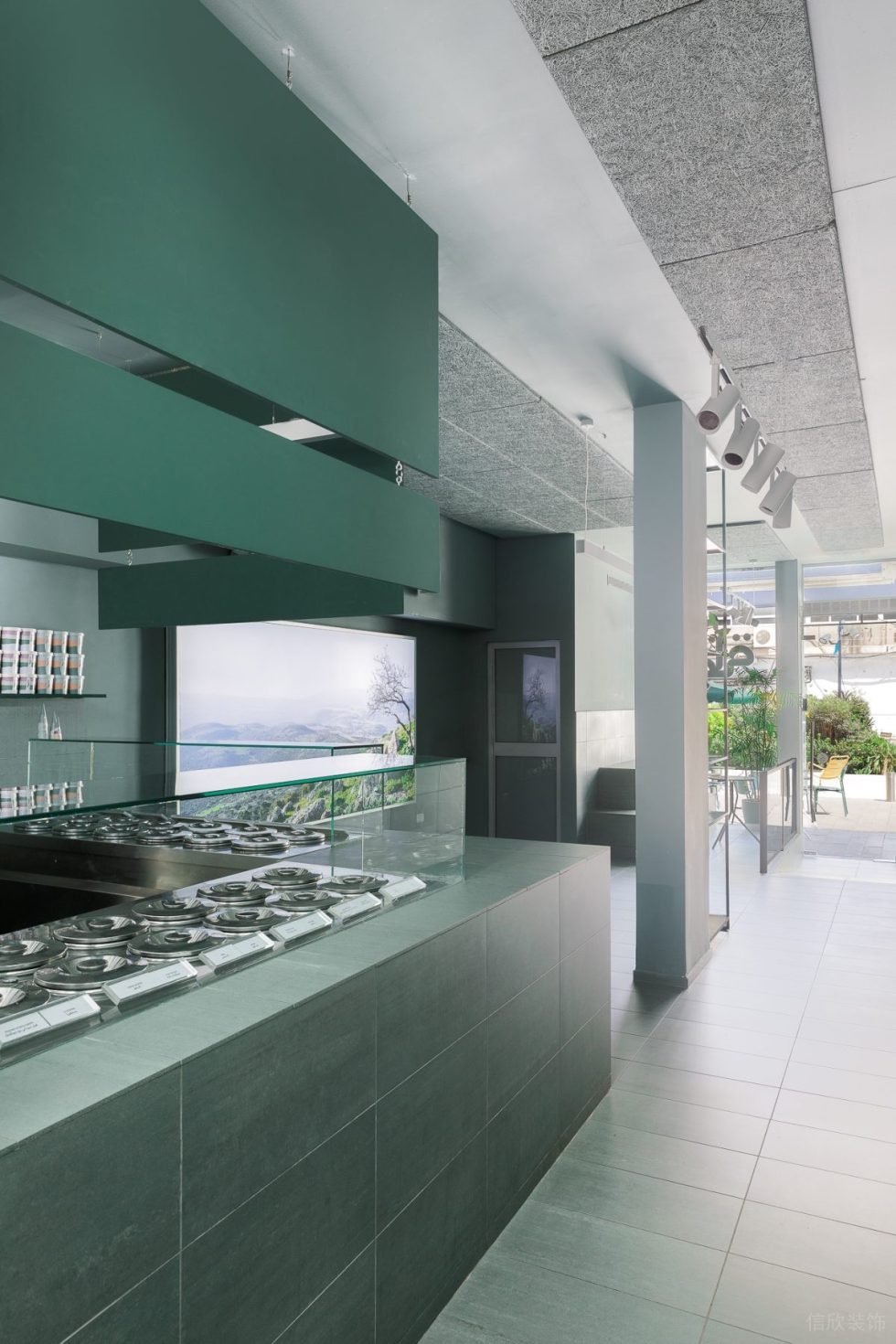 簡約清新風(fēng)甜品店狹長通道裝修設(shè)計(jì)