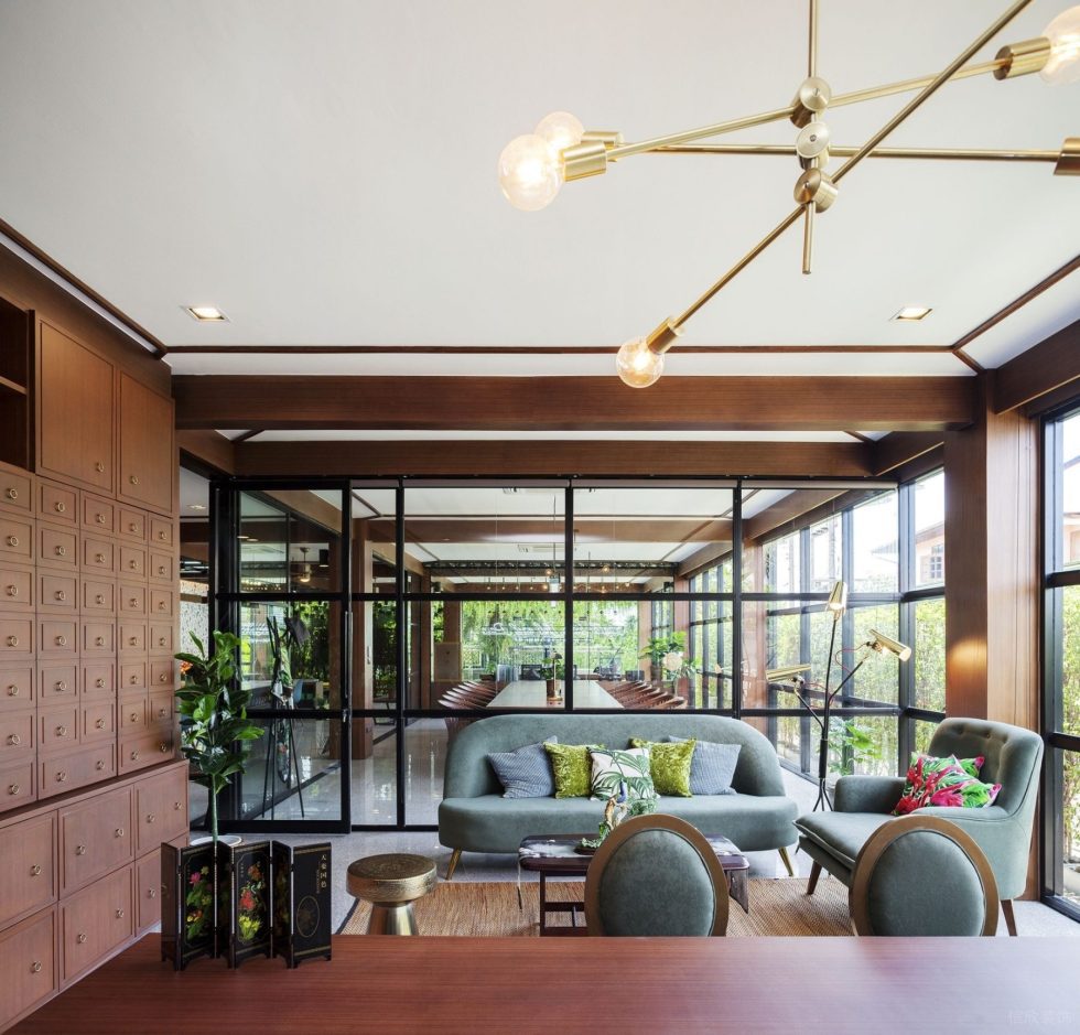 暖色田園風(fēng)辦公室裝修設(shè)計(jì)淺綠色布絨沙發(fā) 暖色田園風(fēng)辦公室裝修設(shè)計(jì)淺綠色布絨沙發(fā)