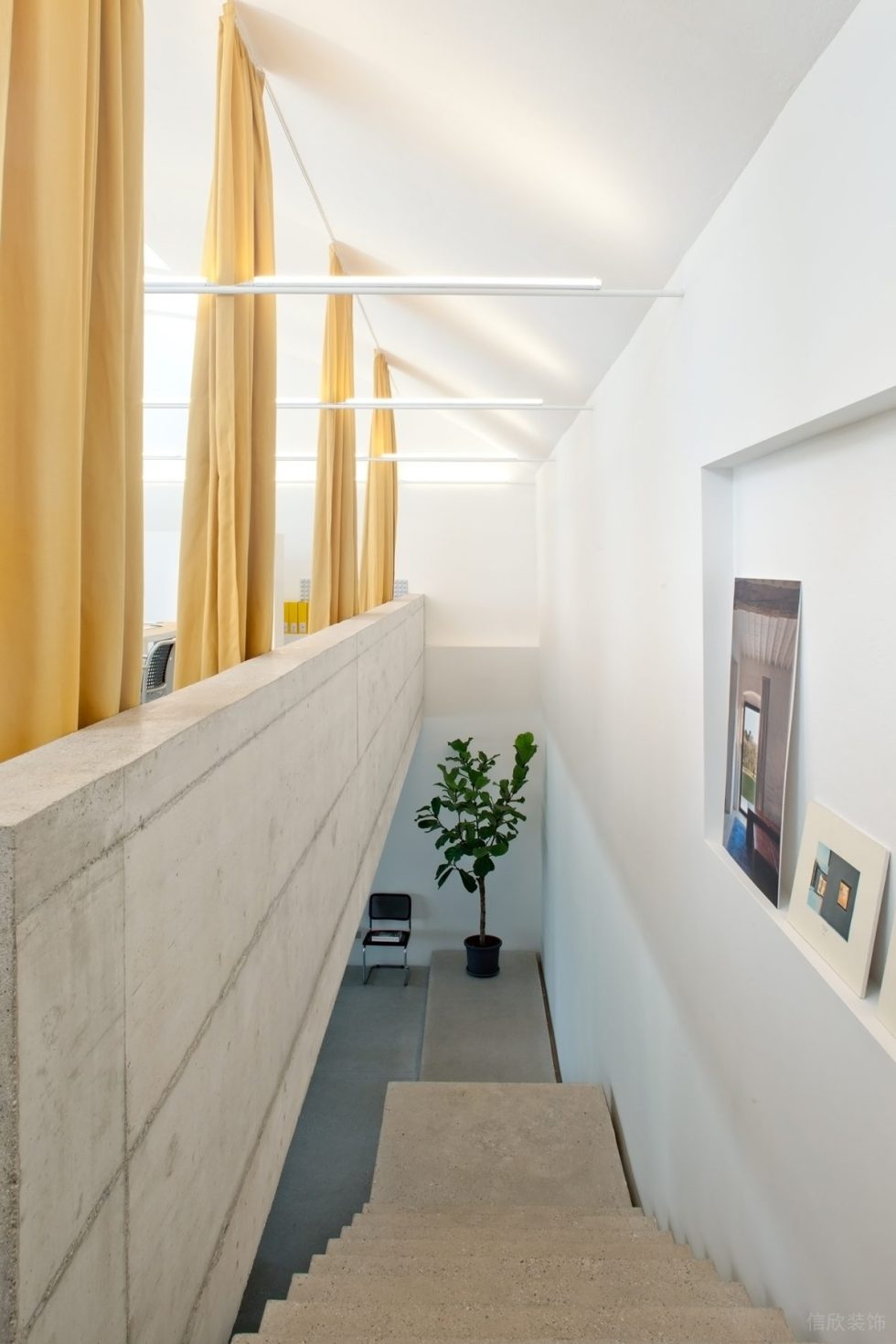 清新簡約風(fēng)辦公室裝修設(shè)計(jì) 條石樓梯