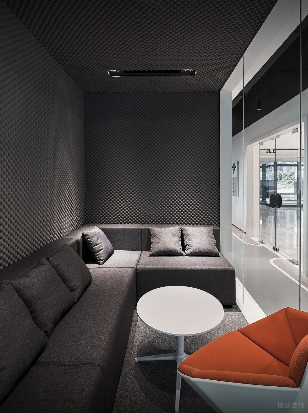 深圳灣科技生態(tài)園簡約科技風(fēng)格信測辦公空間 小會(huì)議室