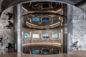 低奢金融中心展廳裝修設(shè)計(jì) 金屬科技感多媒體中心