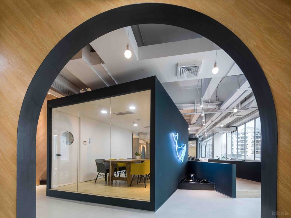 輕工業(yè)風(fēng)格辦公室裝修設(shè)計淺色盒子造型會議室 輕工業(yè)風(fēng)格辦公室裝修設(shè)計淺色盒子造型會議室