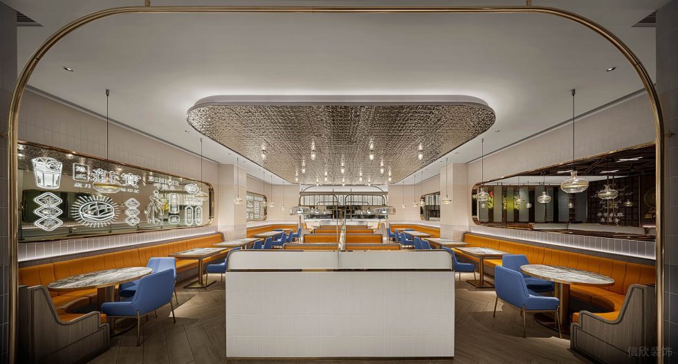 新潮輕奢港式餐廳水紋不銹鋼天花設(shè)計(jì)效果圖