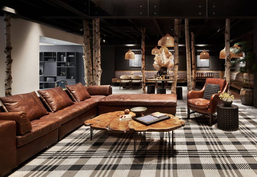 現代復古風花樣生活館展廳裝修設計 深棕色皮藝沙發(fā)