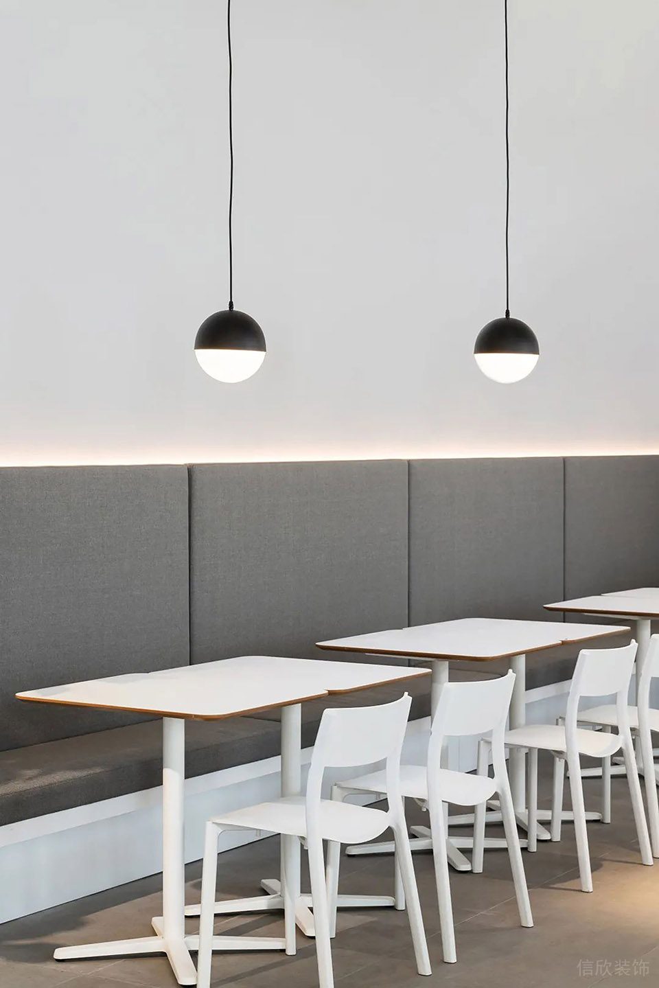 白木色簡約風(fēng)辦公室裝修設(shè)計灰白色沙發(fā)卡座 白木色簡約風(fēng)辦公室裝修設(shè)計灰白色沙發(fā)卡座