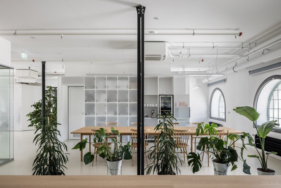 白色簡約自然風辦公室裝修設計白色系茶水間 白色簡約自然風辦公室裝修設計白色系茶水間