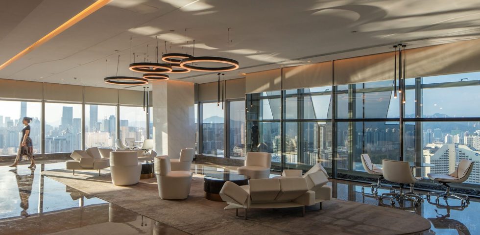 暖色調現代輕奢風辦公室裝修設計暖白色會客洽談區效果圖