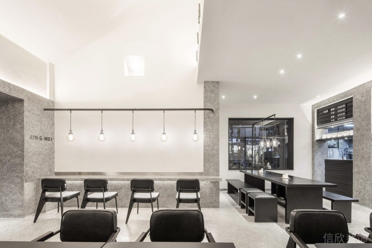 深圳南山南油面館高空斜頂裝修設(shè)計(jì)