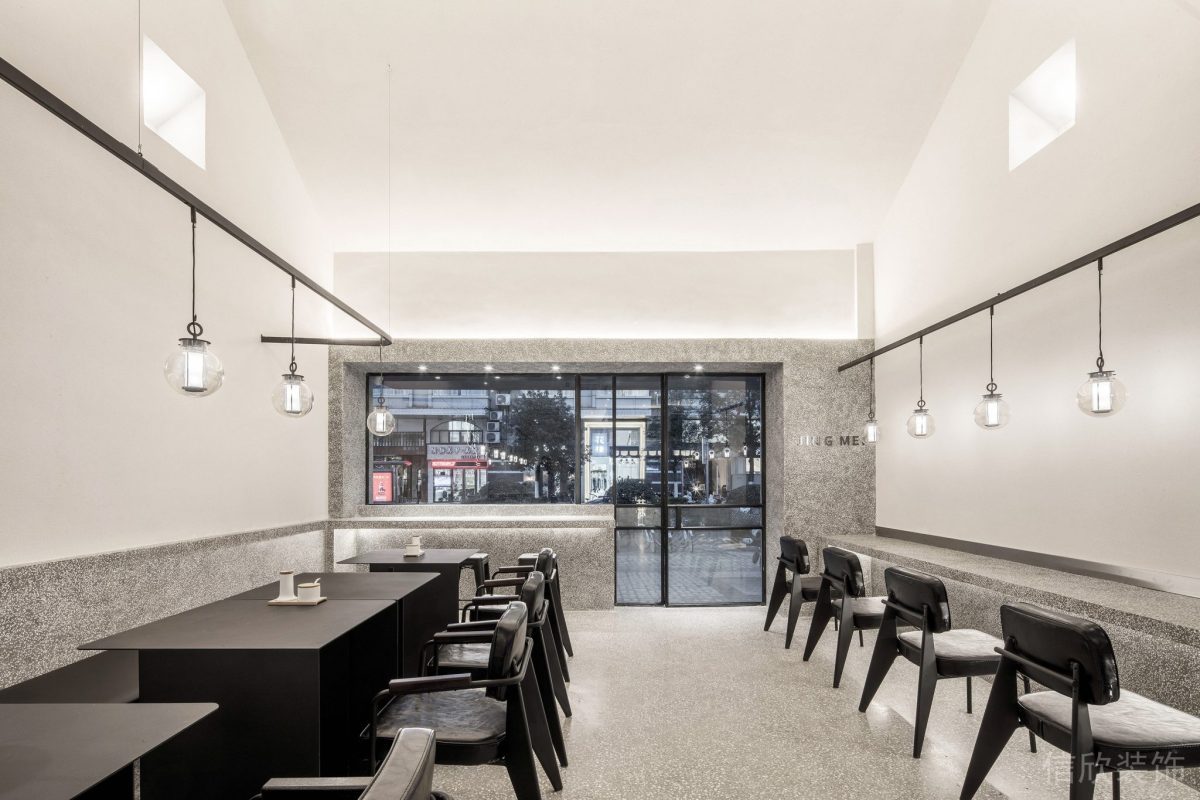 深圳南山南油面館門口玻璃門裝修設(shè)計(jì)