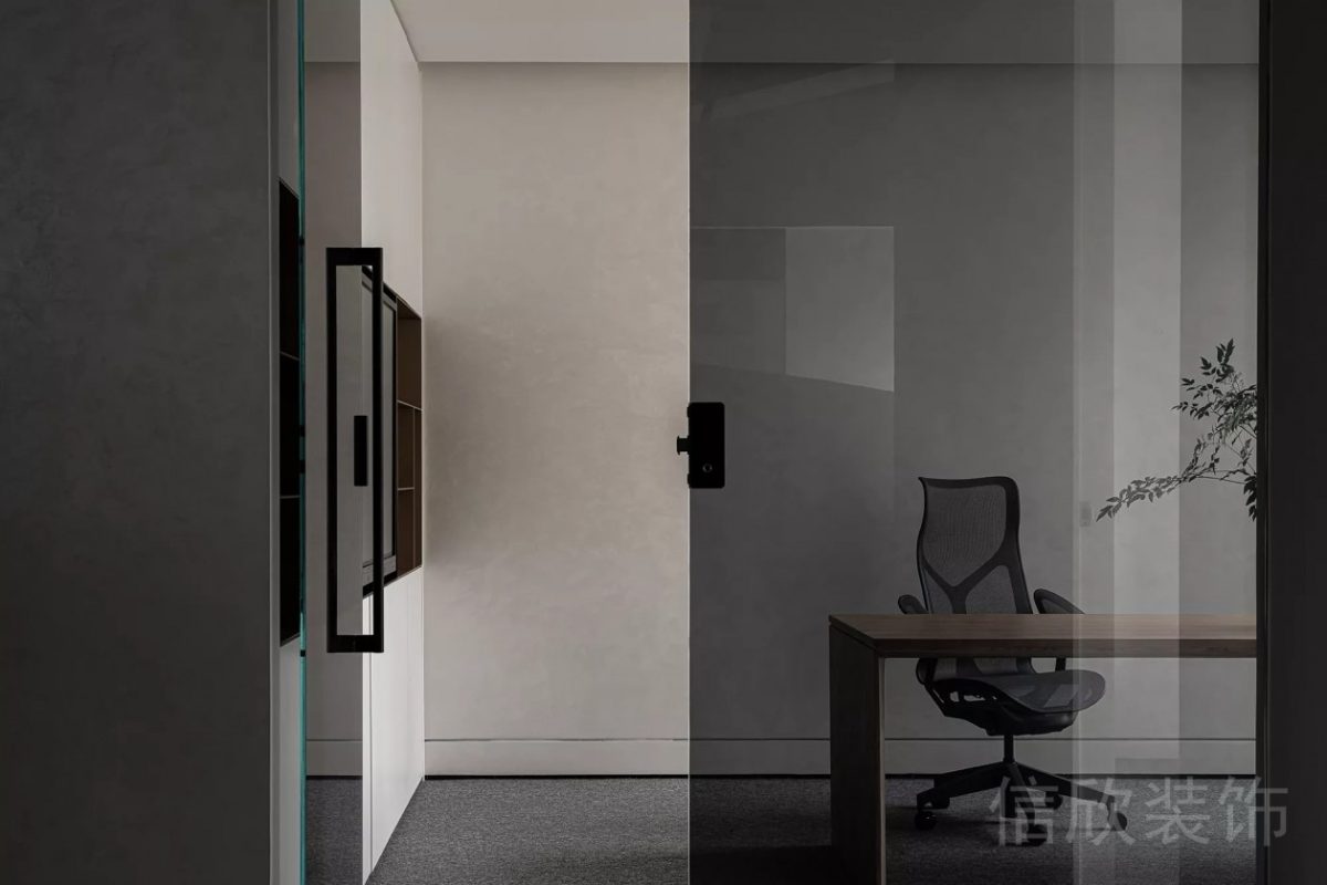 落地式灰色遮光玻璃門裝修設(shè)計(jì)