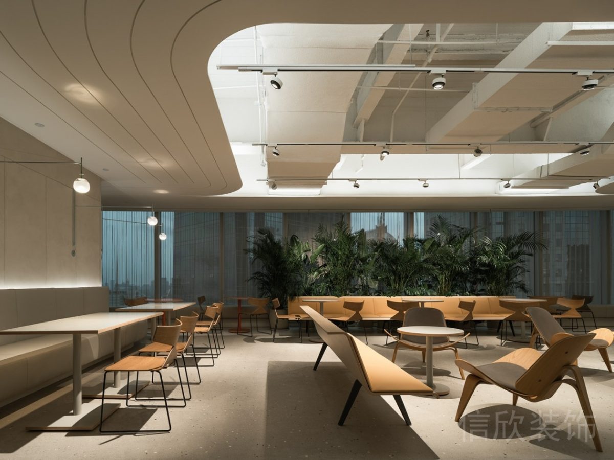 跑道樣式天花板裝修設(shè)計