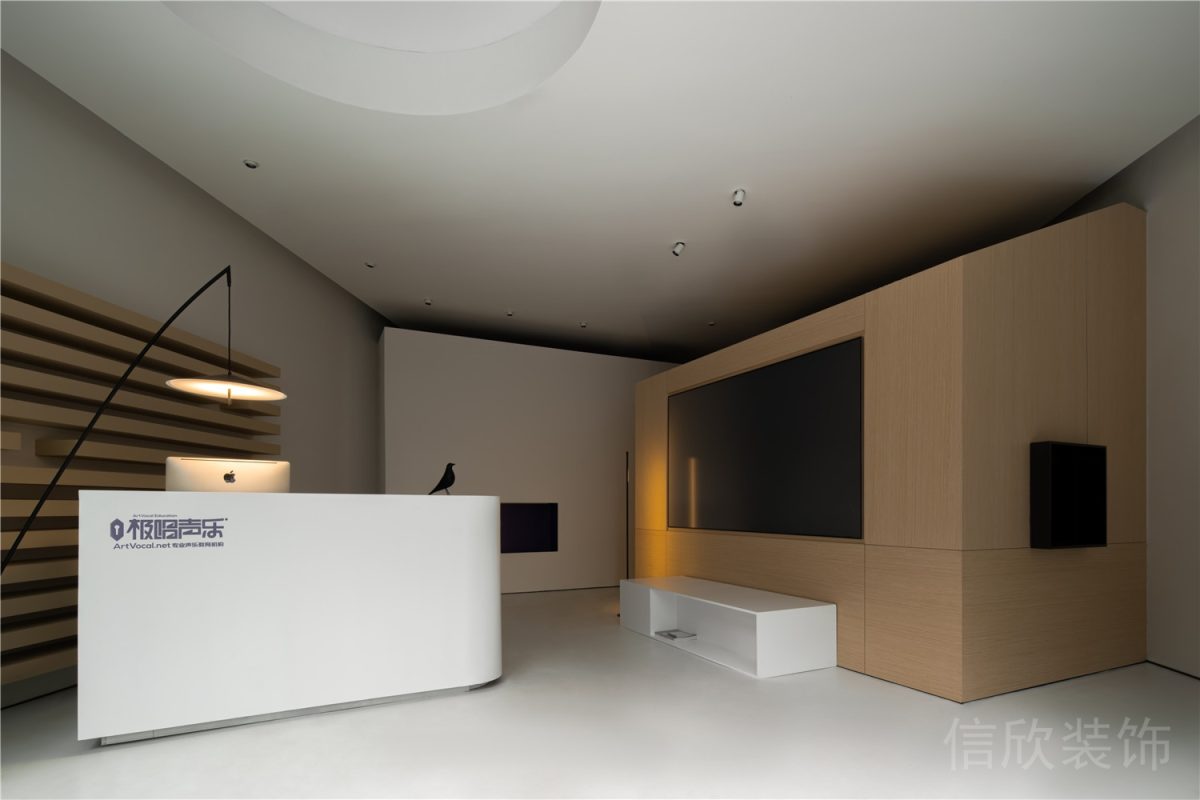 深圳市寶安區(qū)西鄉(xiāng)極唱聲樂培訓中心白色前臺裝修