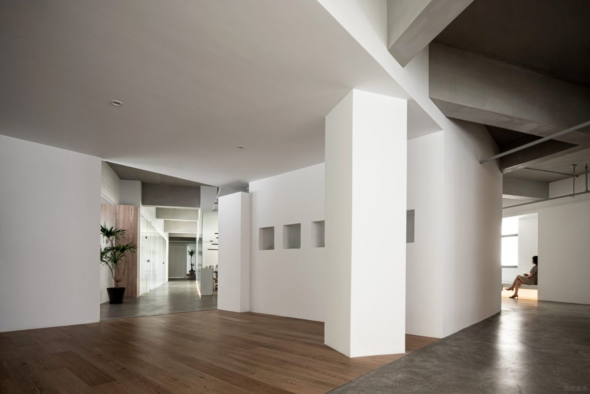 幾何簡約創(chuàng)意風(fēng)格辦公室木質(zhì)走廊設(shè)計(jì)效果
