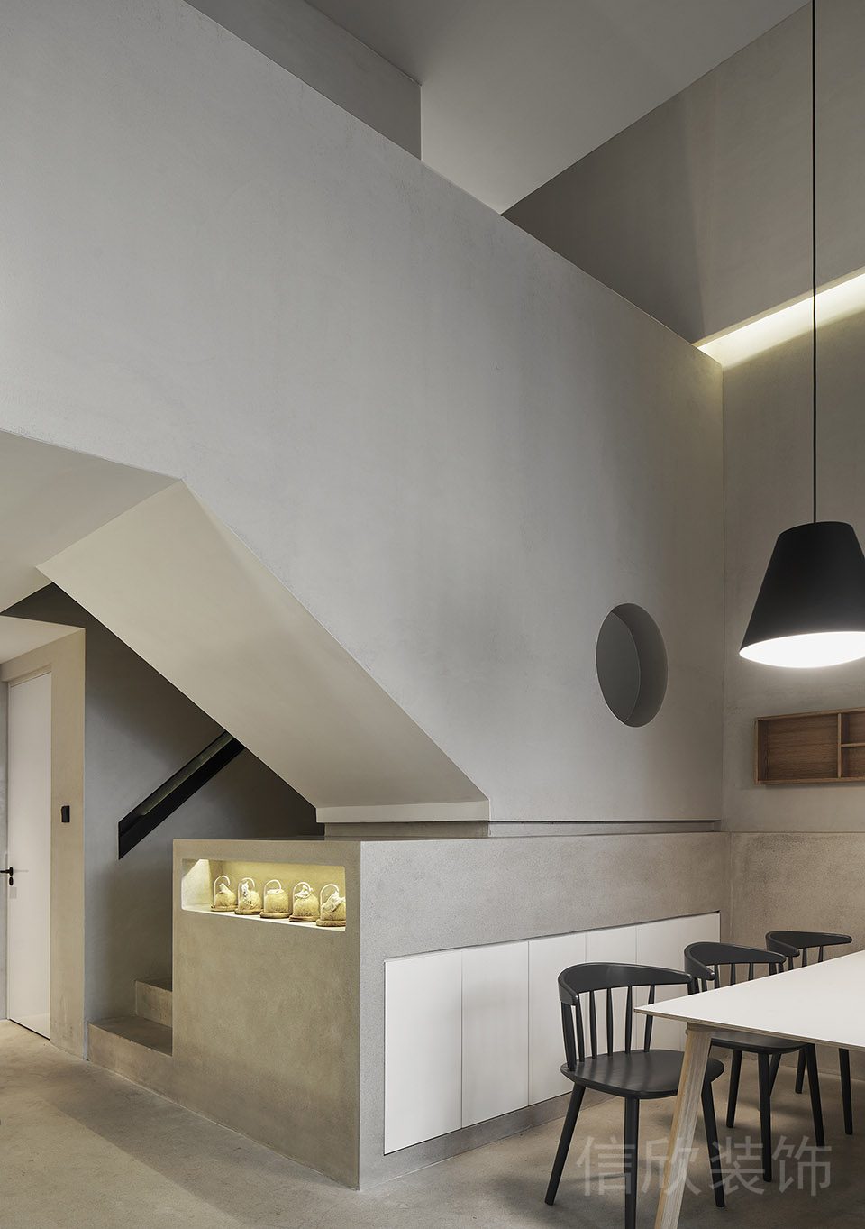 幾何創(chuàng)意鏤空墻體設計辦公室隔斷設計