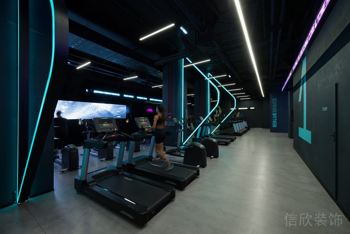 跑步機未來科技感健身房有氧區(qū)裝修