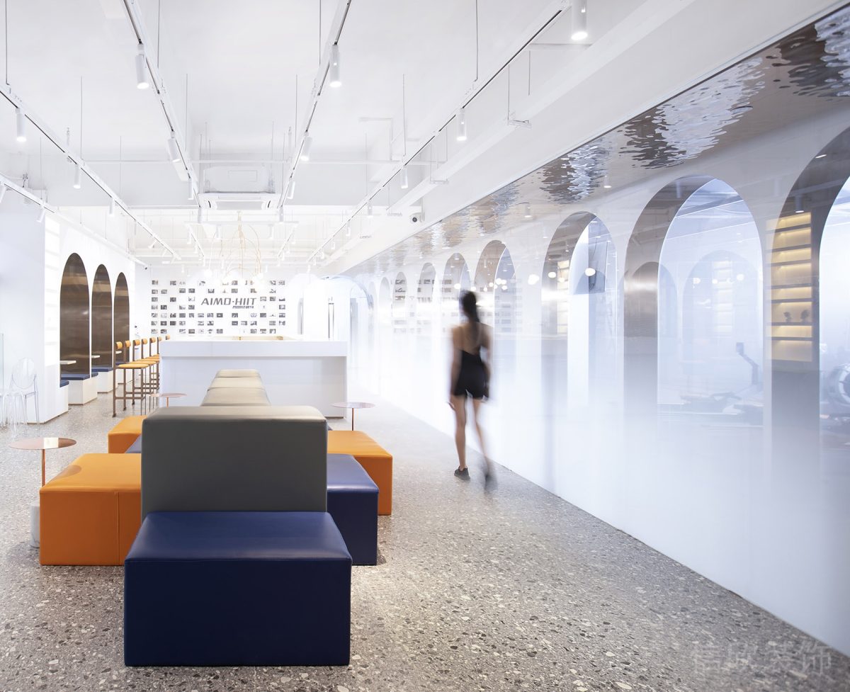 現(xiàn)代極簡風立方形桌椅裝修設計