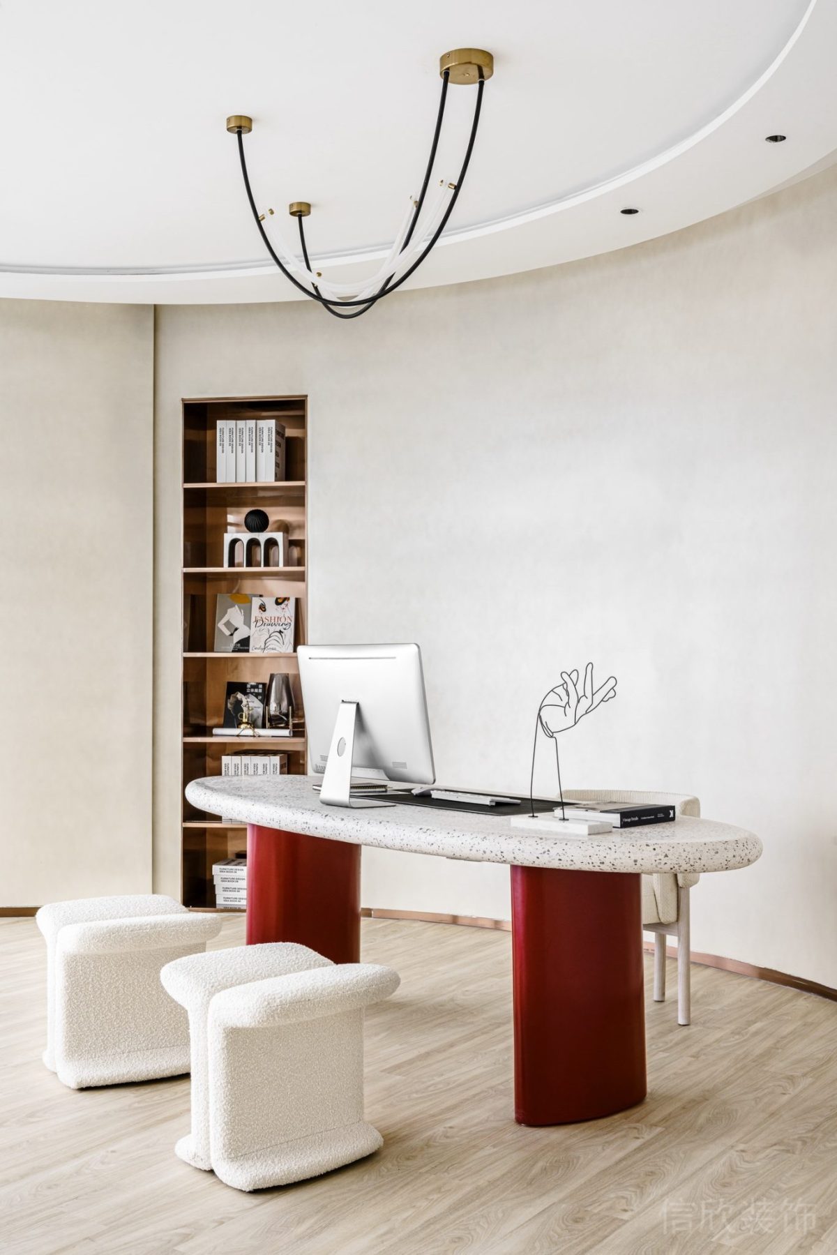 現(xiàn)代簡約大理石桌面搭配鵝卵石椅子設(shè)計