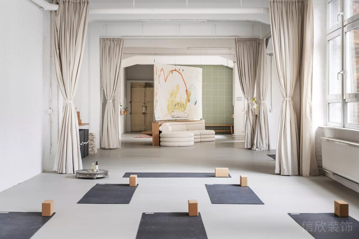 瑜伽教室裝修設(shè)計自然光線玻璃窗戶