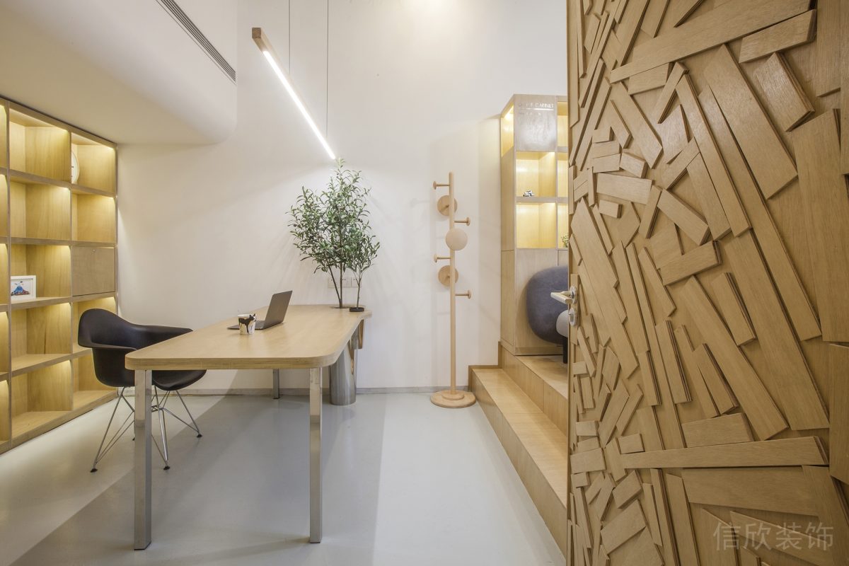 不規(guī)則木質(zhì)門設(shè)計(jì)辦公室裝修總裁辦公室設(shè)計(jì)現(xiàn)代簡(jiǎn)約燈飾效果