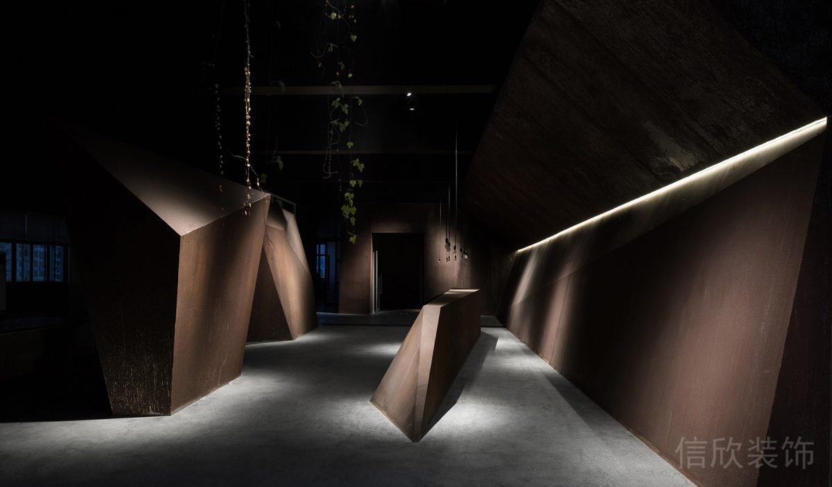 紅色裝修設(shè)計幾何線條裝修辦公室過道燈飾效果圖