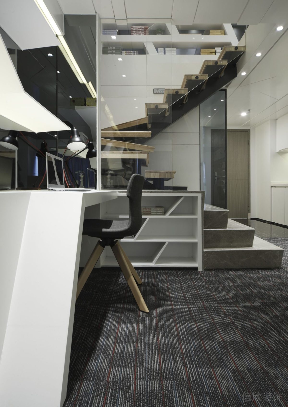 前臺設(shè)計辦公室裝修商務風地毯階梯效果圖