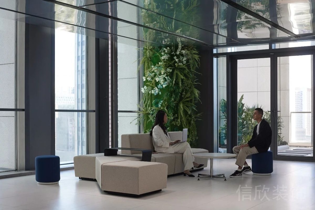 洽談室裝修大廳會客區(qū)設(shè)計綠化墻體辦公室設(shè)計圖