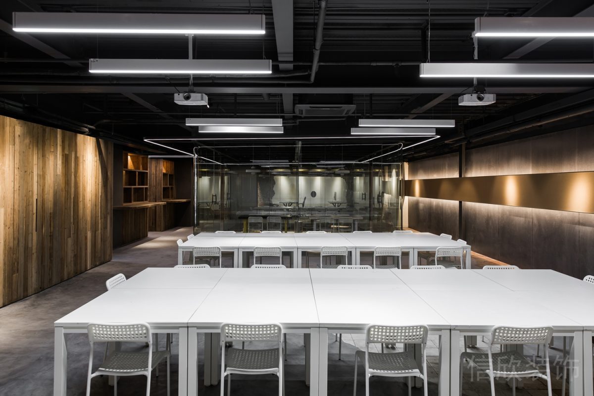 員工研發(fā)區(qū)域設(shè)計(jì)效果圖簡(jiǎn)約現(xiàn)代純白設(shè)計(jì)天花裝修