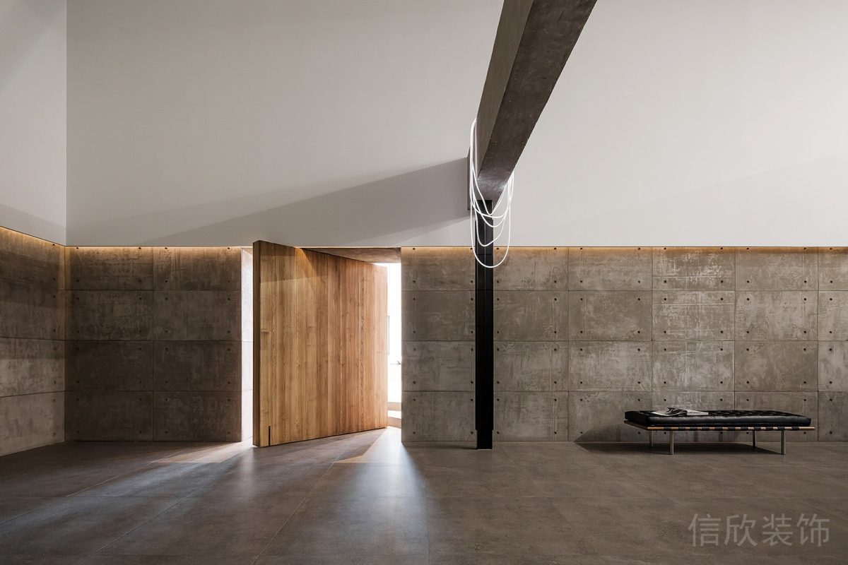 棕色瑜伽機(jī)構(gòu)教室培訓(xùn)機(jī)構(gòu)裝修設(shè)計(jì)工業(yè)風(fēng)墻體裝修圖