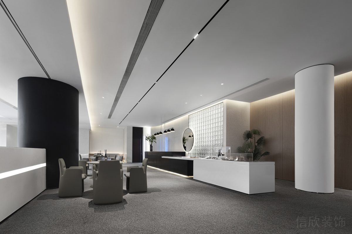 水磨石地板裝修設(shè)計(jì)白色直線式前臺(tái)區(qū)墻柱設(shè)計(jì)白色效果