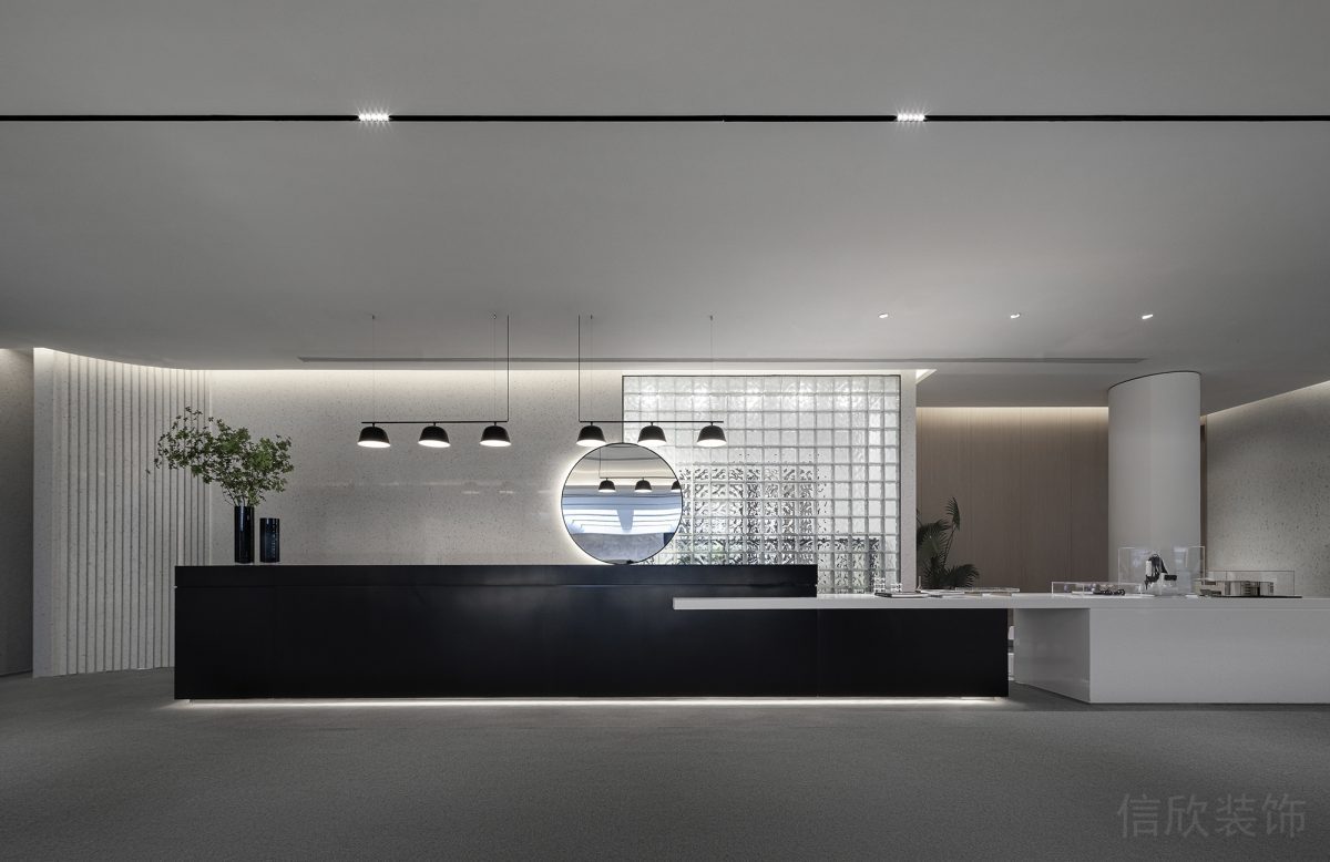 天花結(jié)構(gòu)設(shè)計(jì)燈飾中式風(fēng)黑白色調(diào)前臺(tái)區(qū)裝修辦公室